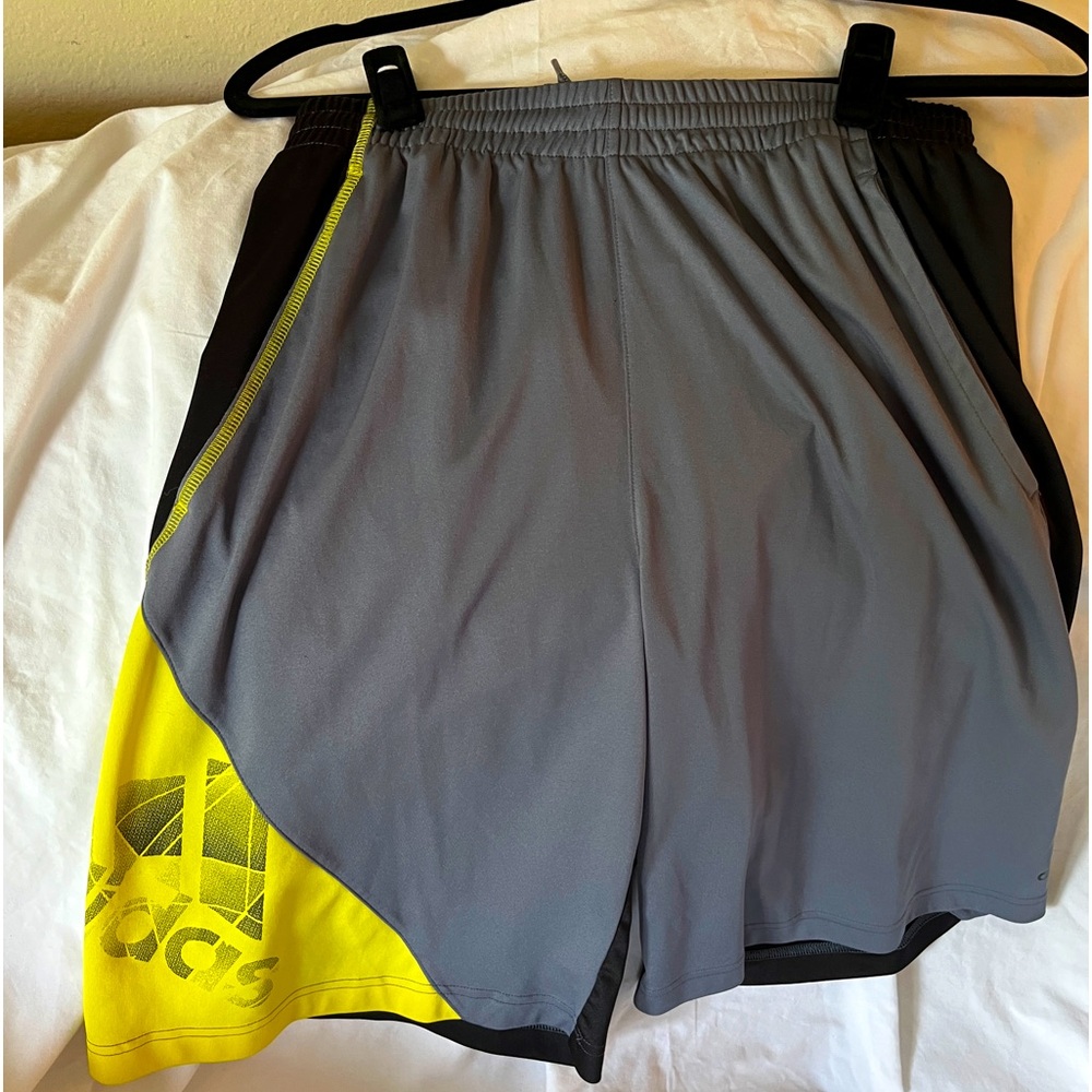 Boy’s XL Adidas performance basketball shorts
